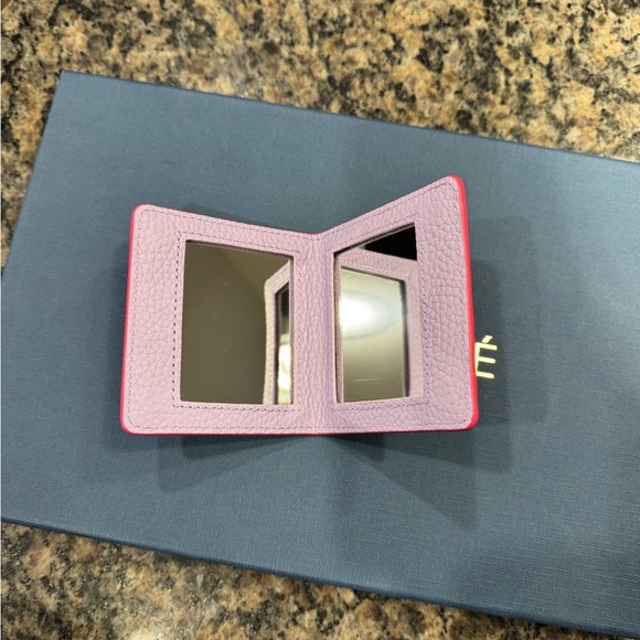 Mason de Sabre Accessories - Picture 2 of 7